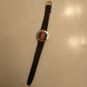 Gucci used vintage watch needs battery